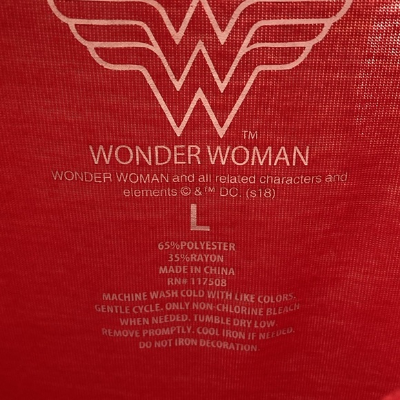 Wonder Woman Tee Tshirt DC Comics 🇺🇸 ⭐️ - Picture 3 of 6
